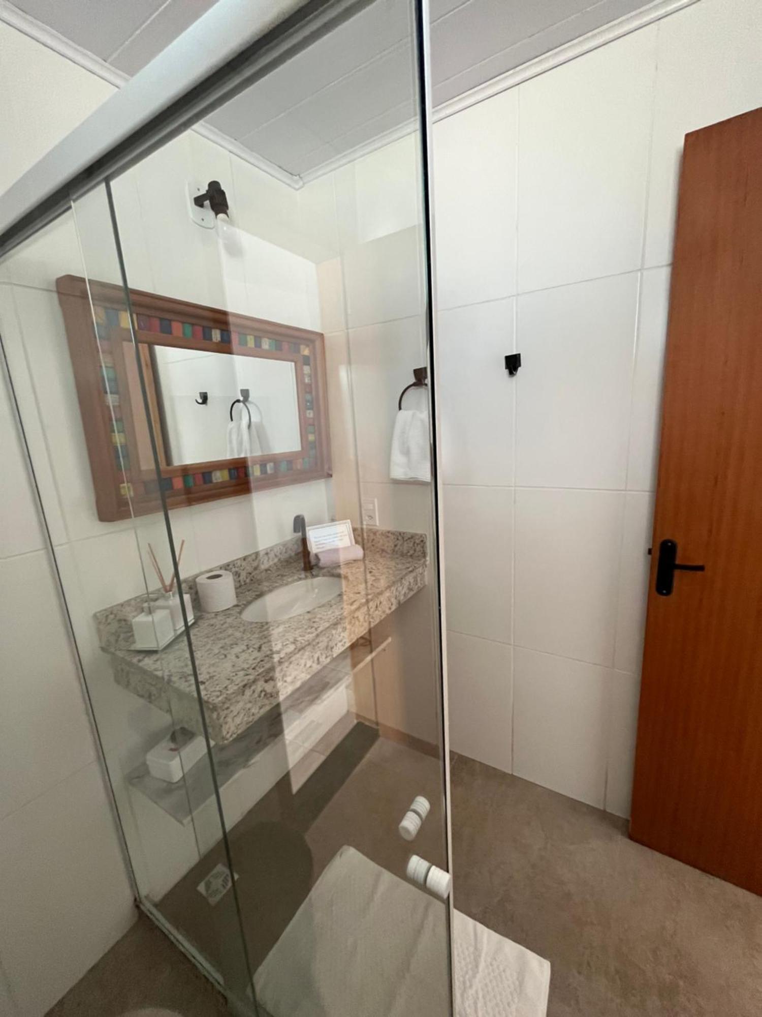Boa Sorte Suites Com Piscina, Garagem E Pe Na Praia De Geriba Армасан-душ-Бузіус Екстер'єр фото